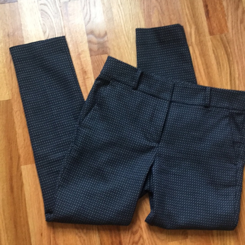 LOFT Navy Blue Pants. Marisa Skinny Sz 6